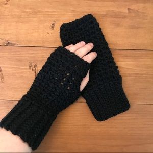 Black Crochet Fingerless Texting Gloves